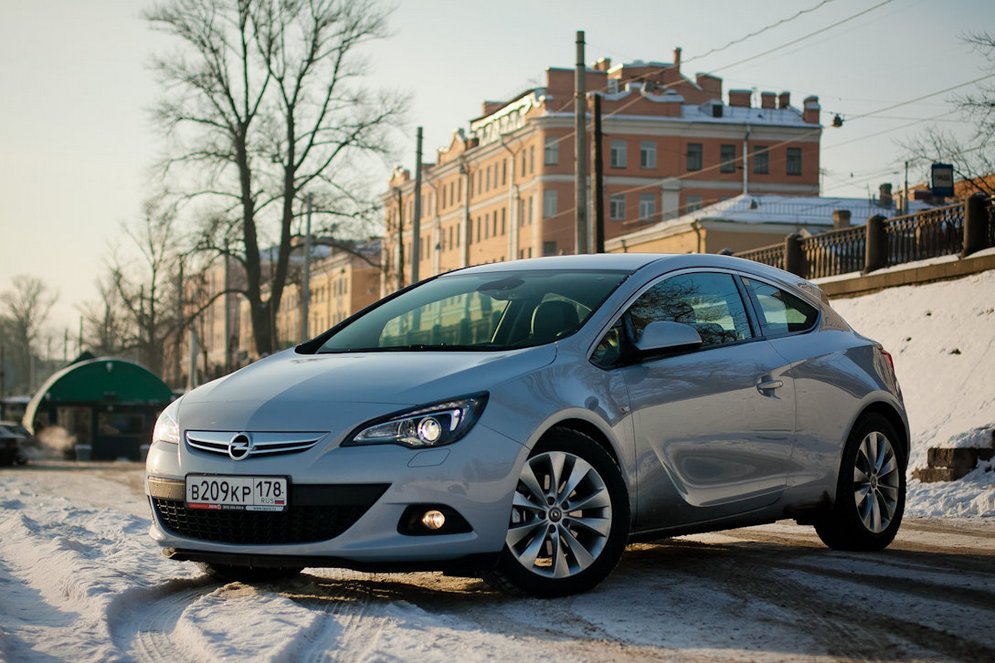 Тест-драйв нового Opel Astra GTC: Сохраняя традиции. Опель джи ти си фото новый кузов