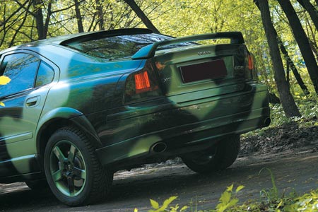 Volvo S60R c комплектом тюнинга от "Обухов Инжиниринг"