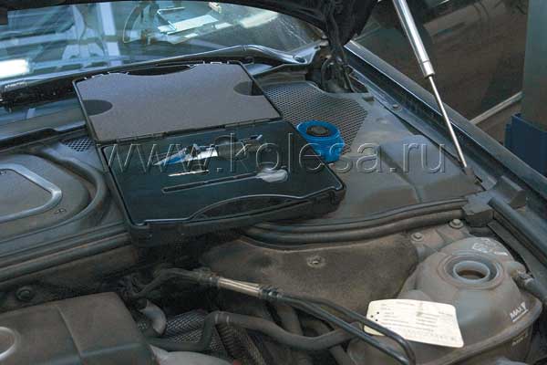 Мастерами проверяется уровень и состояние всех эксплуатационных жидкостей