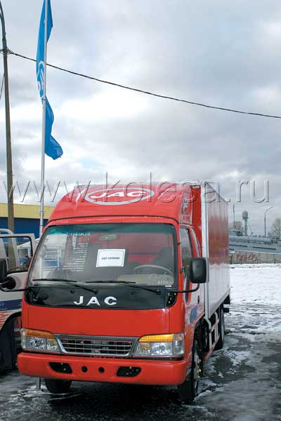 Грузовые автомобили Китая были представлены маркой JAC