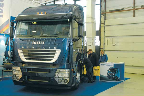 Много публики собрал вокруг себя флагман Iveco – 540-сильный Stralis