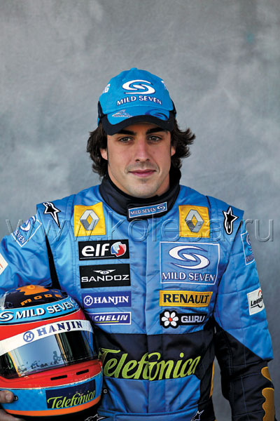 Парадный портрет" самого молодого чемпиона первой формулы - Фернандо Алонсо. Обратите внимание на лого Michelin. Не самое почетное место, не правда ли?