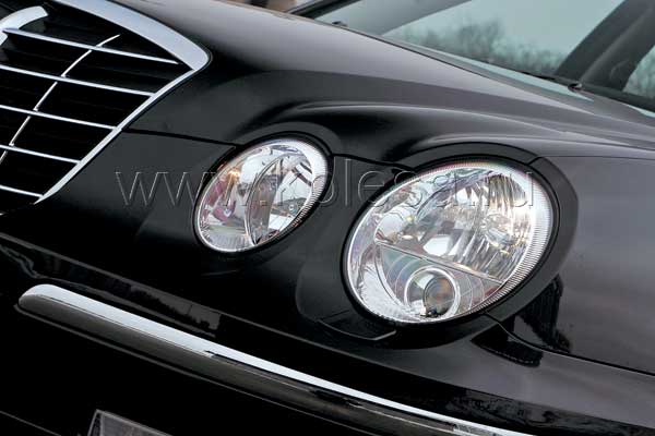 Это - фары Kia Opirus