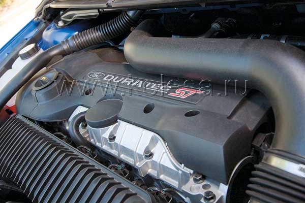 2.5-литровый мотор начал существование в Volvo. А жить начал в Ford