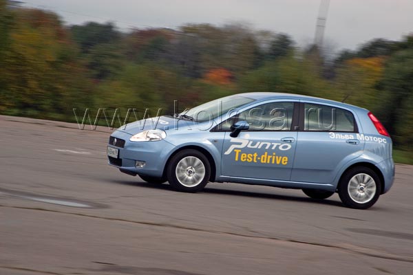 Наш автомобиль от «горячего» «хэтча» отделяет порядка 140 000 руб