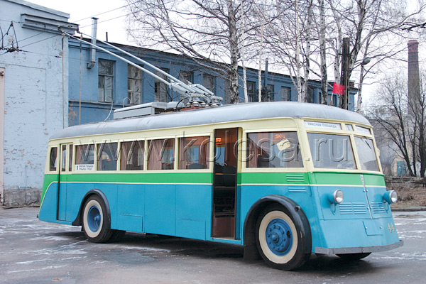 Отец российских троллейбусов – ЯТБ-1