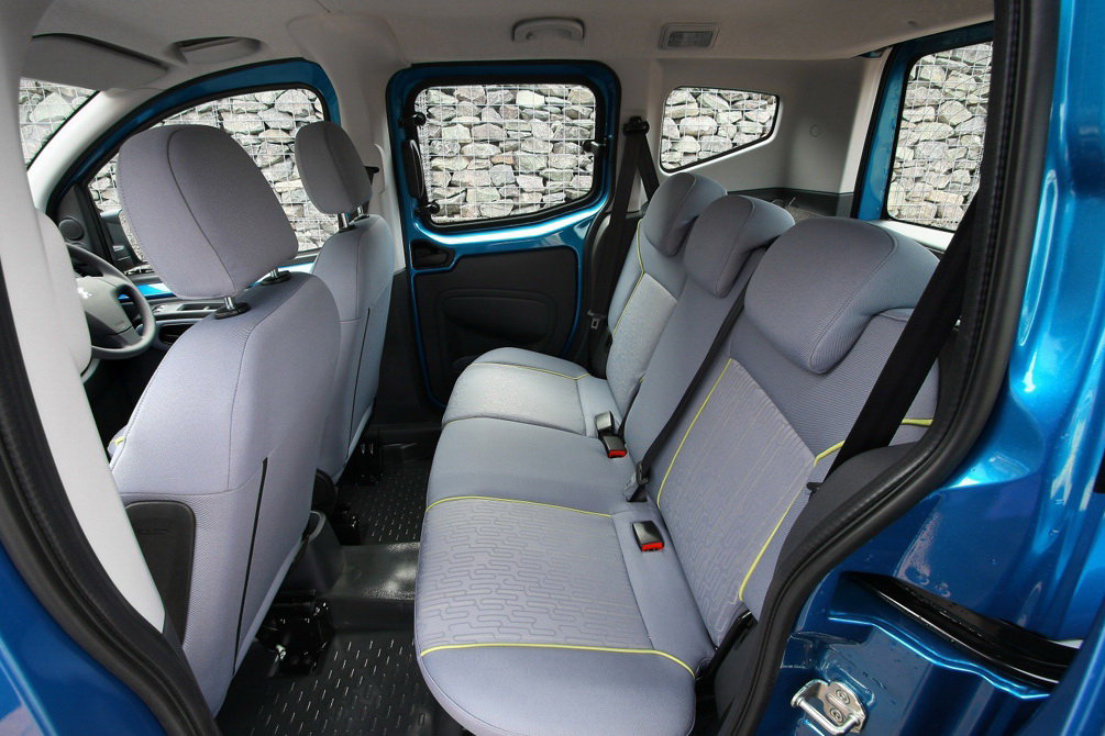Салон Peugeot Bipper Tepee