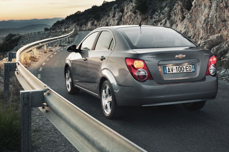 Chevrolet Aveo 2012 седан