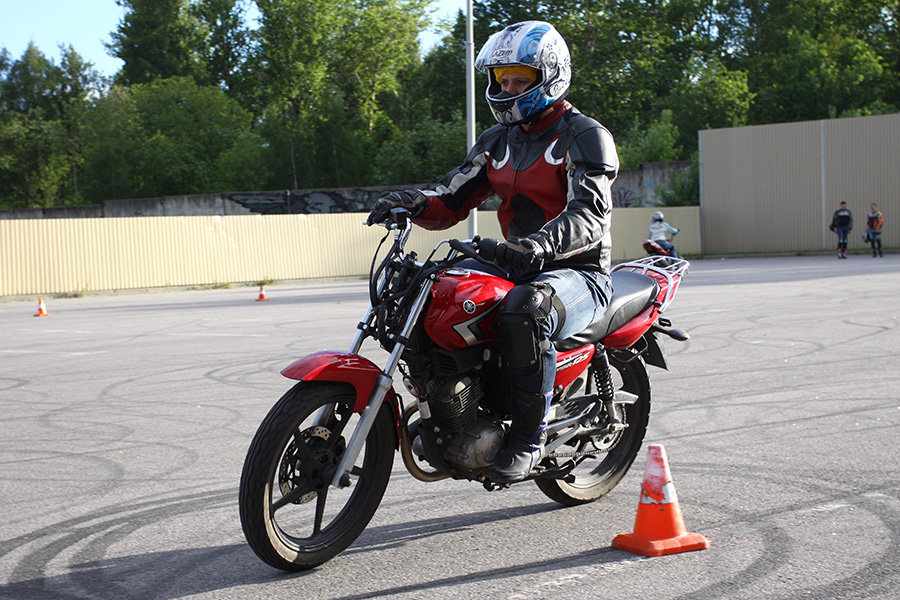 Как мы учились в мотошколе - получаем категорию А