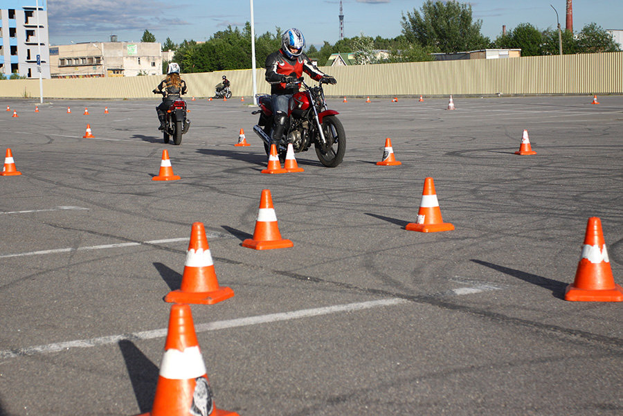 Как мы учились в мотошколе - получаем категорию А