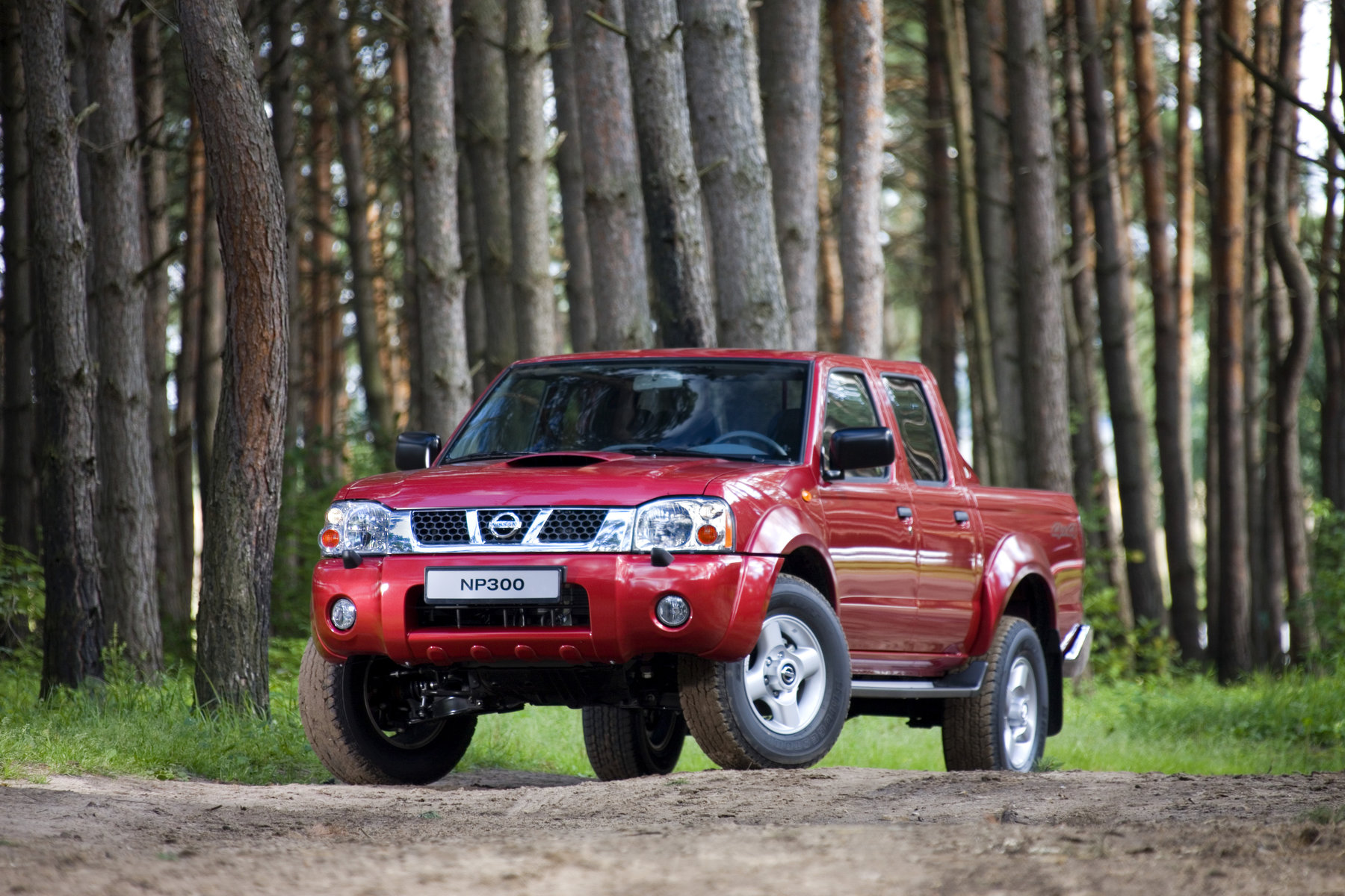 Nissan NP 300