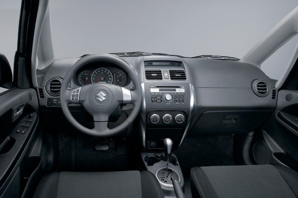 Интерьер Suzuki SX4