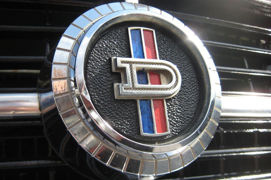 Datsun: старый логотип