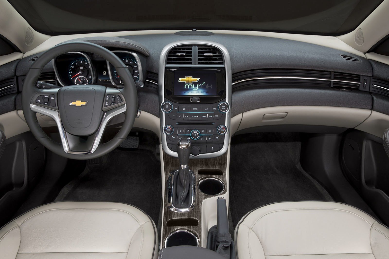 Chevrolet Malibu 2014 модельного года