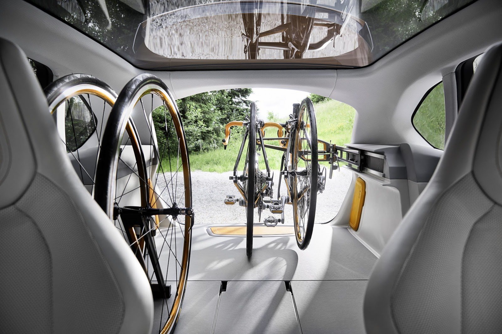 BMW Active Tourer Outdoor