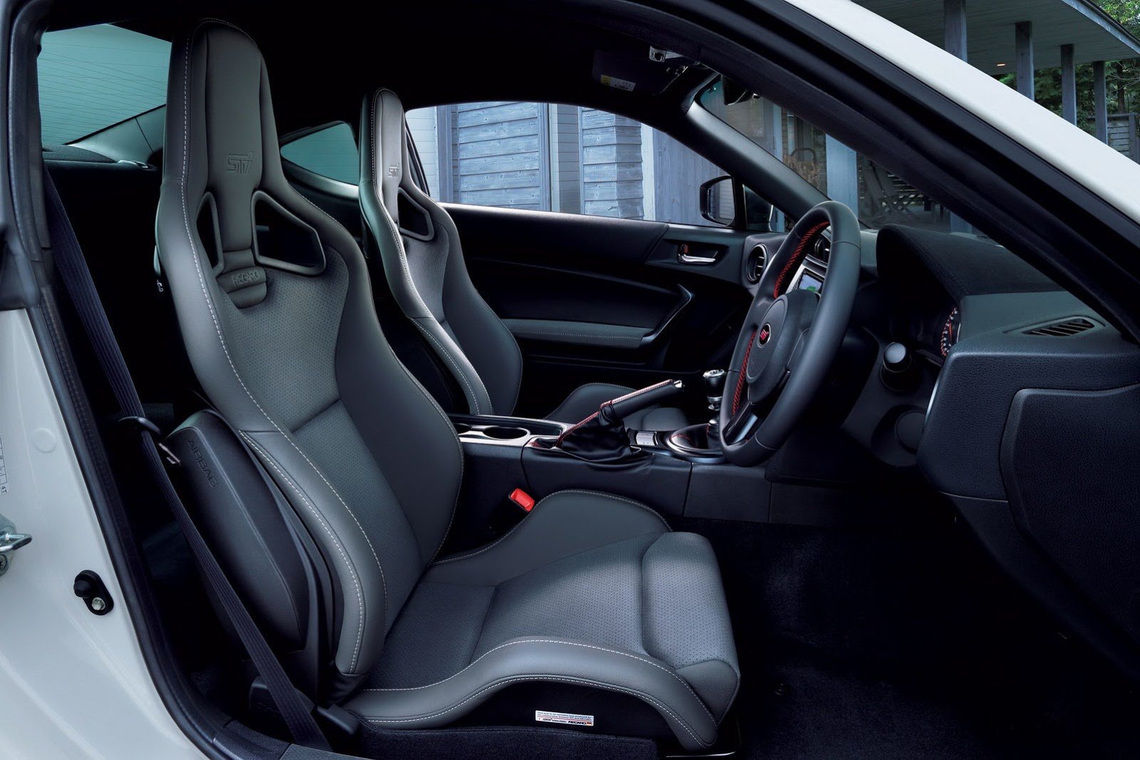 Интерьер Subaru BRZ tS