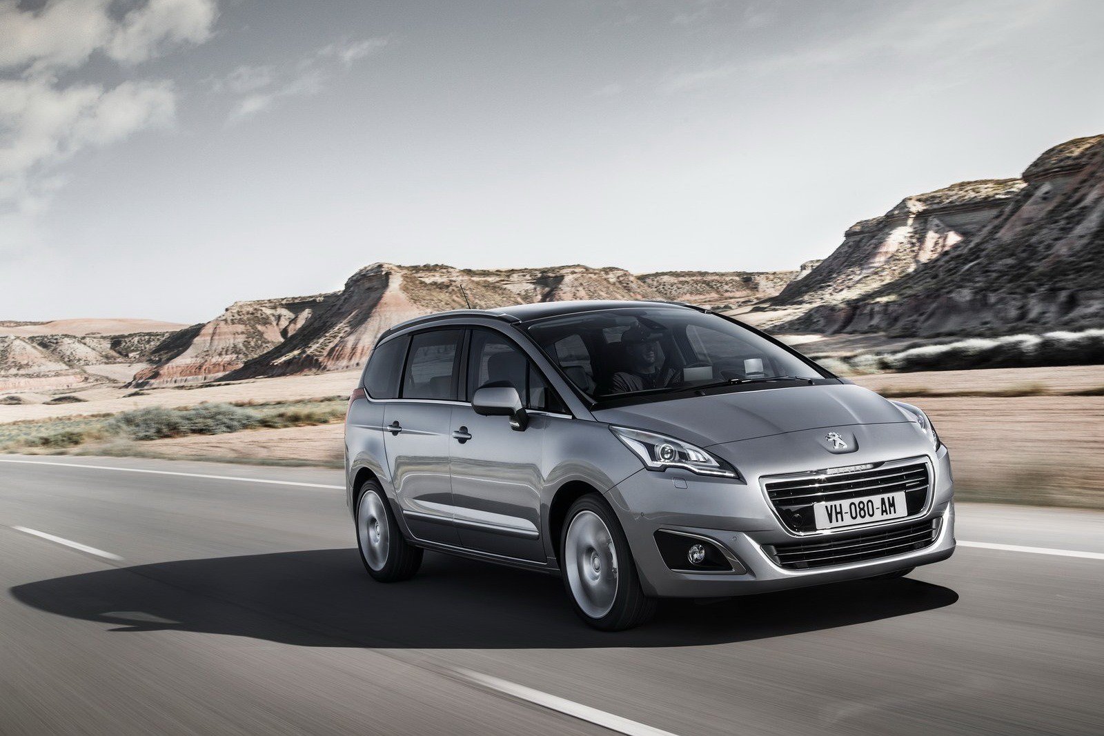 Фейслифтинговый Peugeot 5008