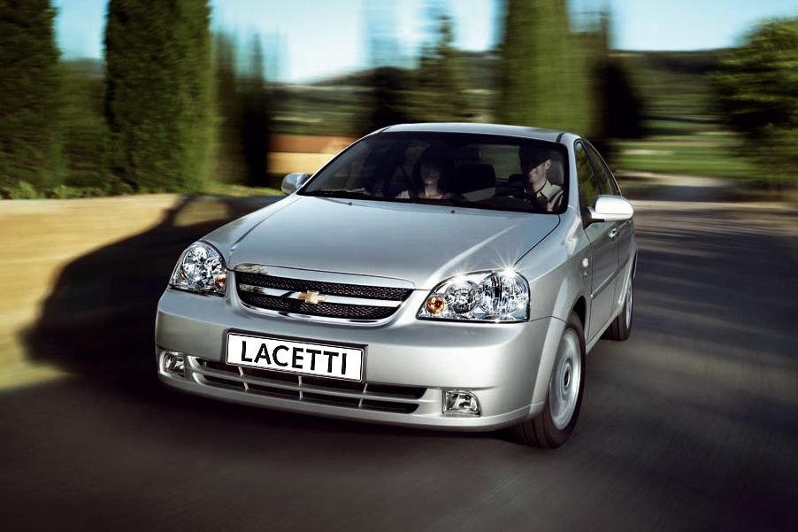 Автомобиль lacetti gentra