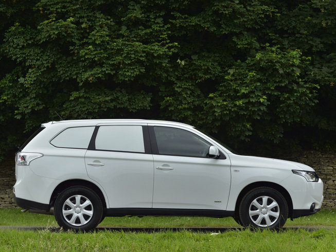 Mitsubishi Outlander Commercial