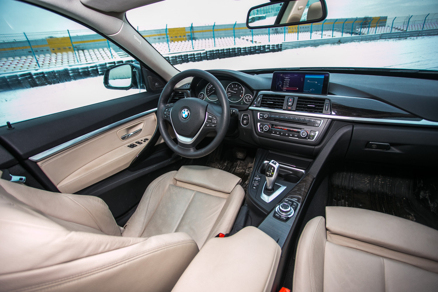 Интерьер BMW 320d GT