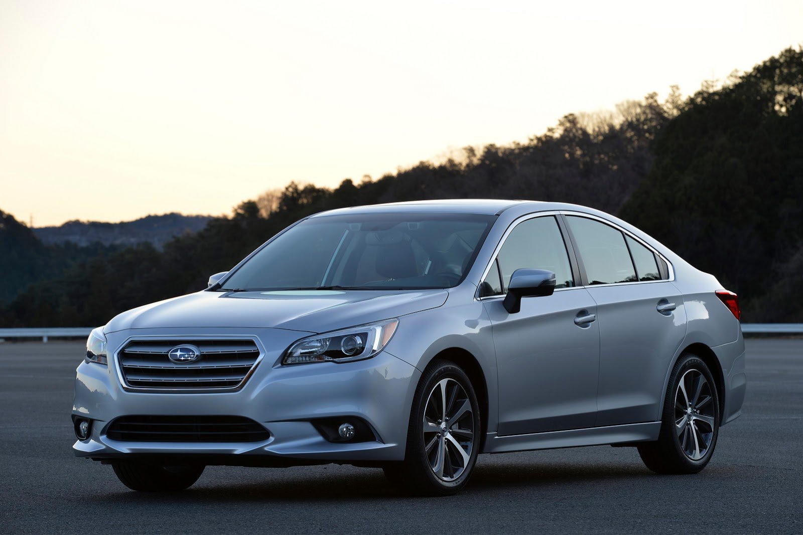 Subaru Legacy 2015 модельного года