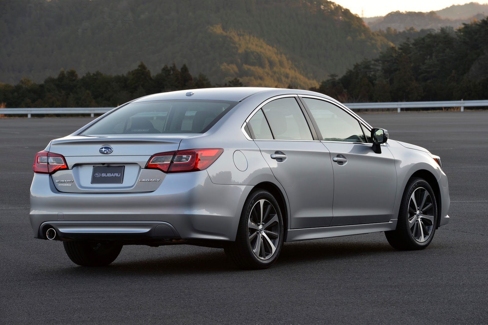 Subaru Legacy 2015 модельного года