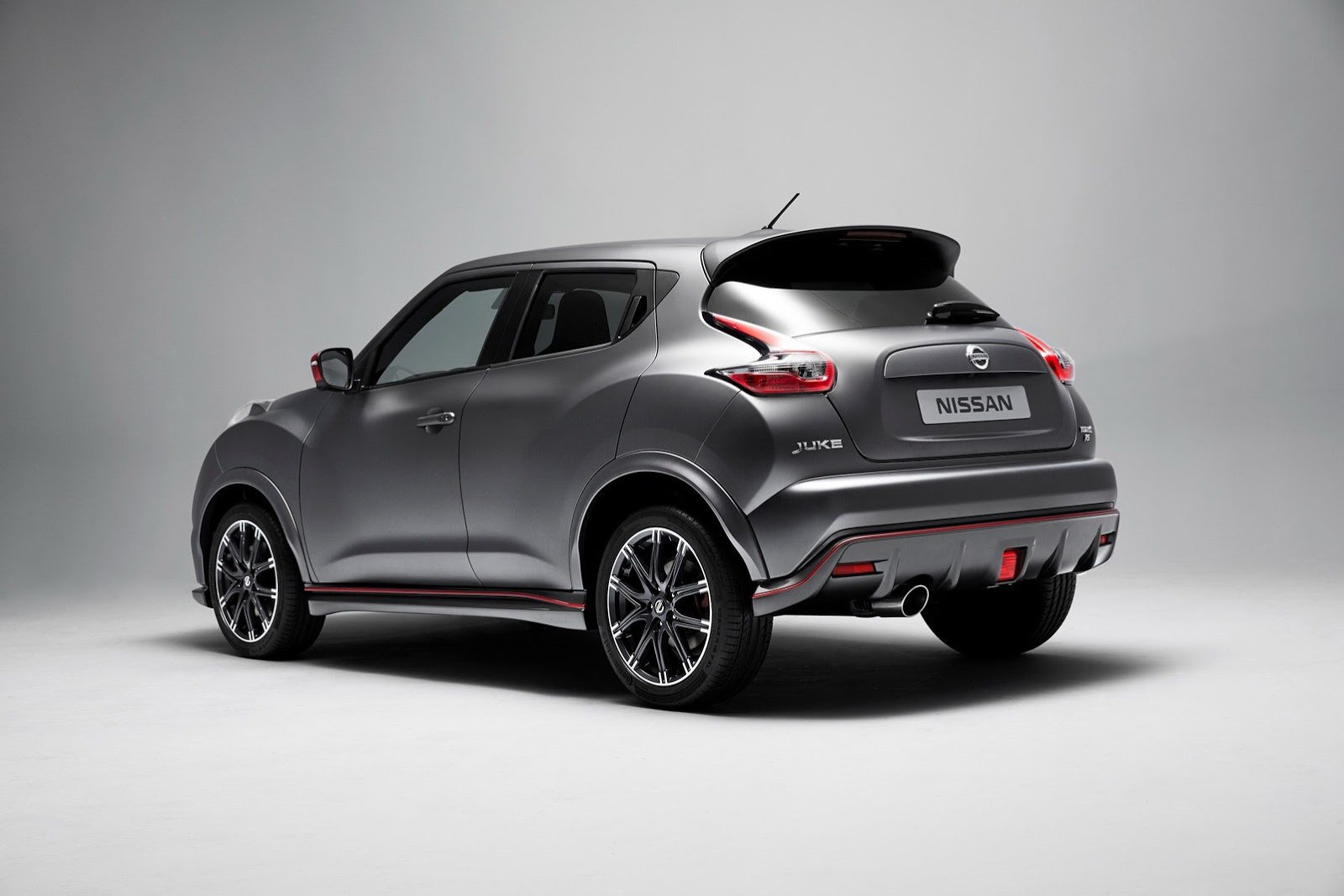 Рестайлинговый Nissan Juke Nismo RS