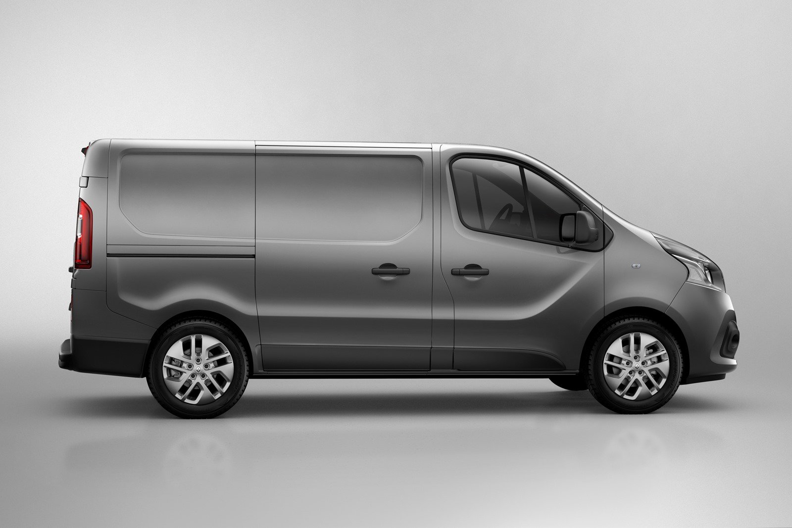 Машина renault trafic