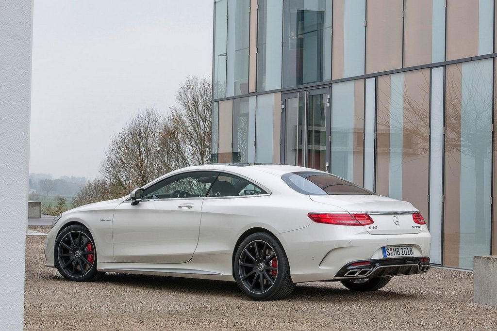 Mercedes-Benz S63 AMG Coupe