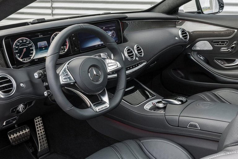 Mercedes-Benz S63 AMG Coupe: салон