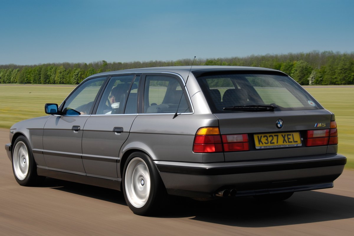 BMW M5 1988 универсал