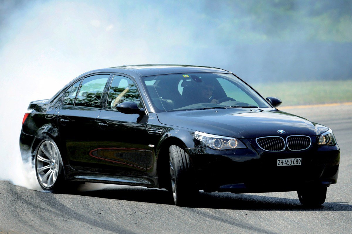 BMW M5 2005