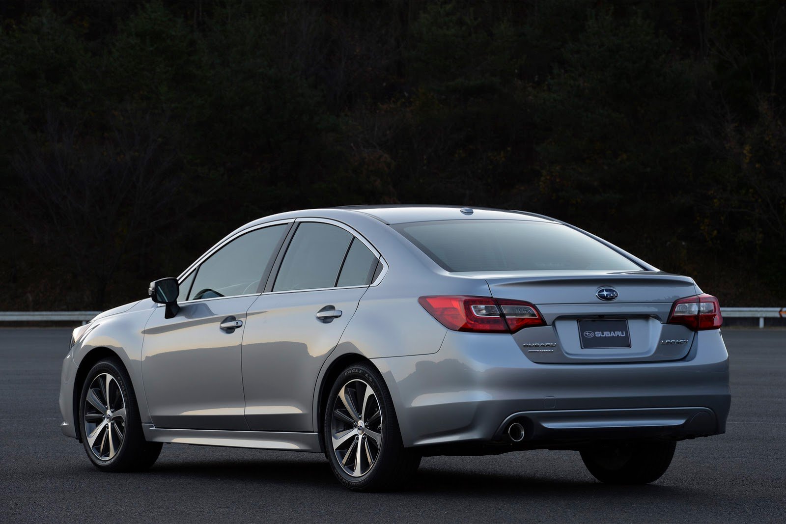 Subaru Legacy 2015 модельного года