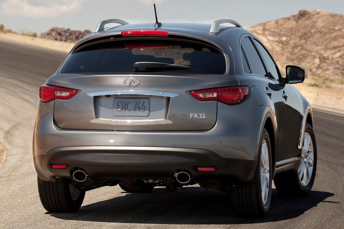 Infiniti QX70