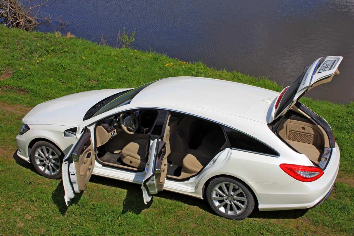 Mercedes-Benz CLS350 Shooting Brake