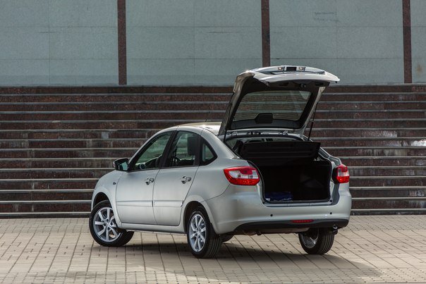 Lada Granta лифтбэк