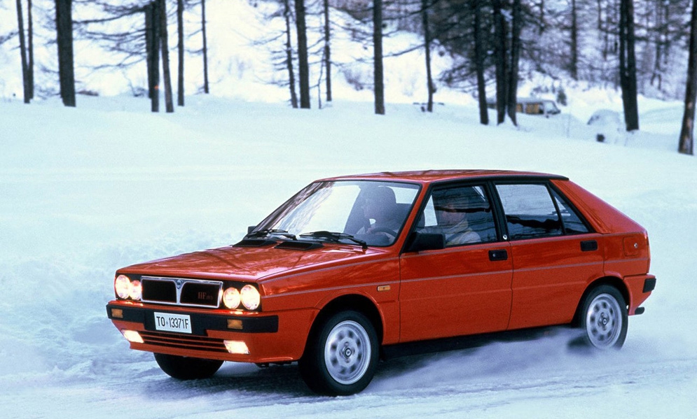 Lancia-Delta_HF_4WD_1986.jpg