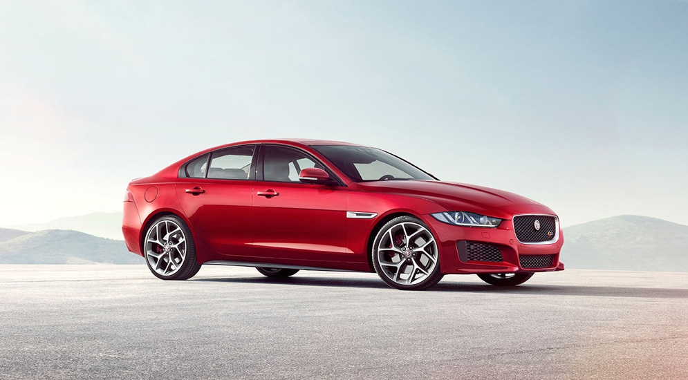 JAGUAR_XE_S_01_L_XES-device_Desktop-1366x769_tcm119-113509_desktop_1366x769.jpg