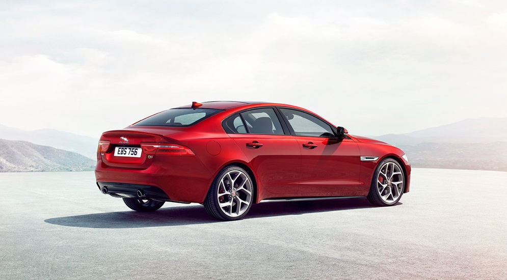 JAGUAR_XE_S_02_LXES-device_Desktop-1366x769_tcm119-113511_desktop_1366x769.jpg