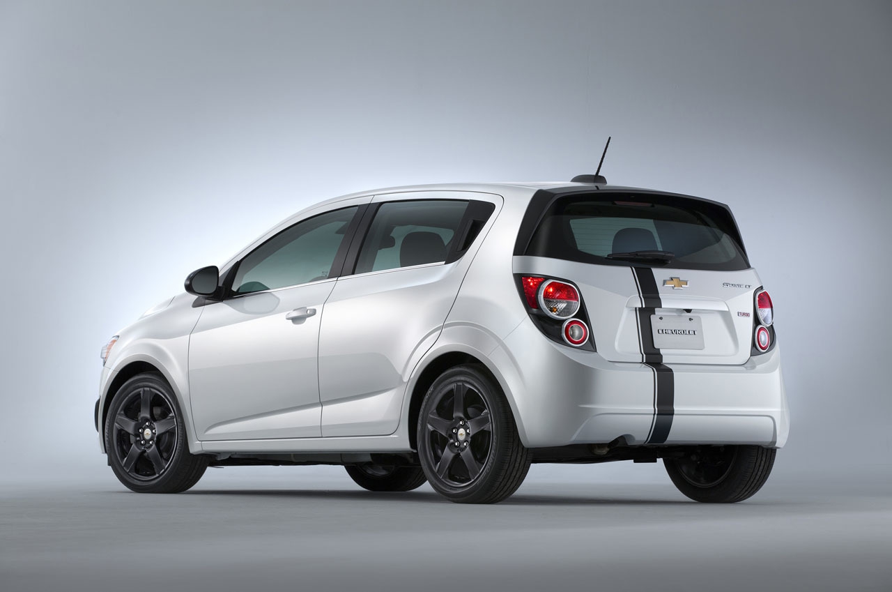 2014-chevrolet-sonic-accessories-sema-002-1.jpg