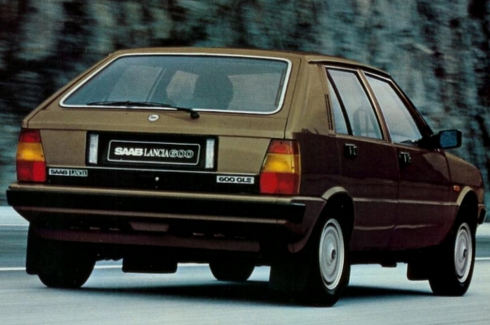 1saab_lancia_600_2.jpg