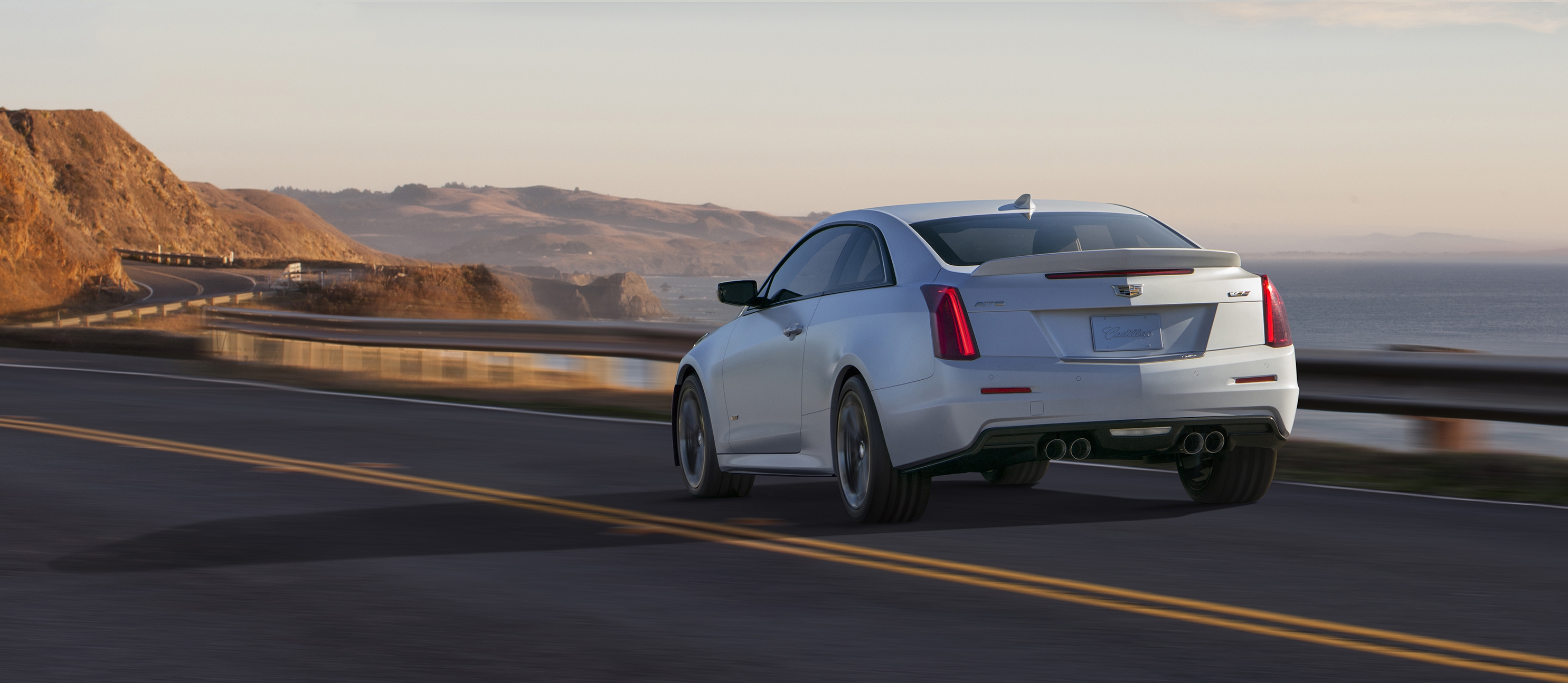 2016-Cadillac-ATS-V-Coupe-005.jpg