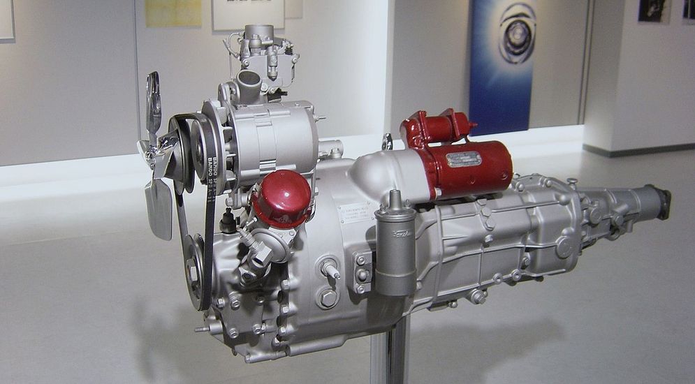 1280px-Mazda_rotary_engine_early.jpeg