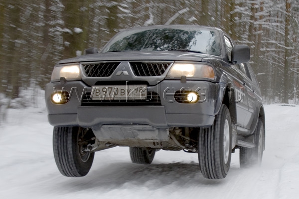 113_movement_mitsubishi_ssangyong_4_2b.jpg