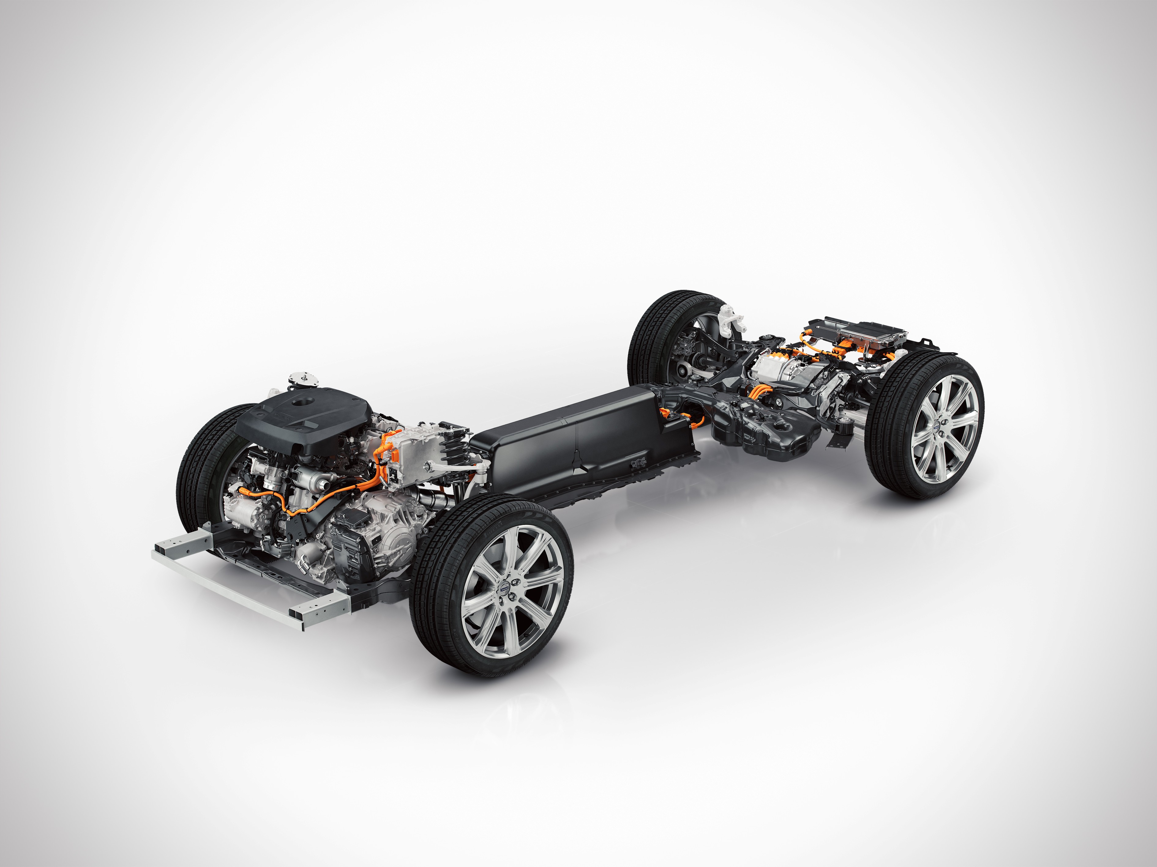 147981_The_all_new_Volvo_XC90_Twin_Engine_powertrain.jpg