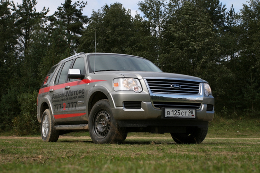 1theme_ford_explorer_2.jpg