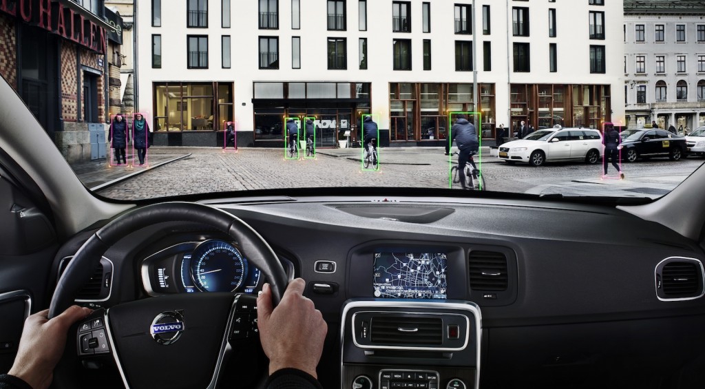 volvos-pedestrian-and-cyclist-detection-system--image-volvo_100421312_l.jpg