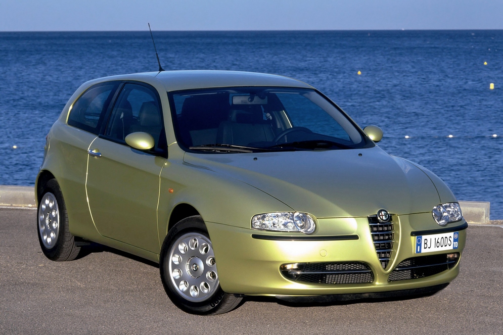 autowp.ru_alfa_romeo_147_3-door_uk-spec_17.jpg