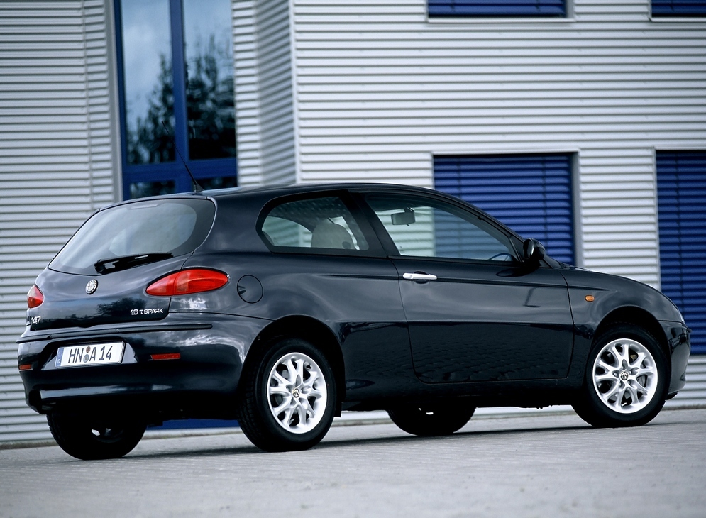 autowp.ru_alfa_romeo_147_3-door_19.jpg