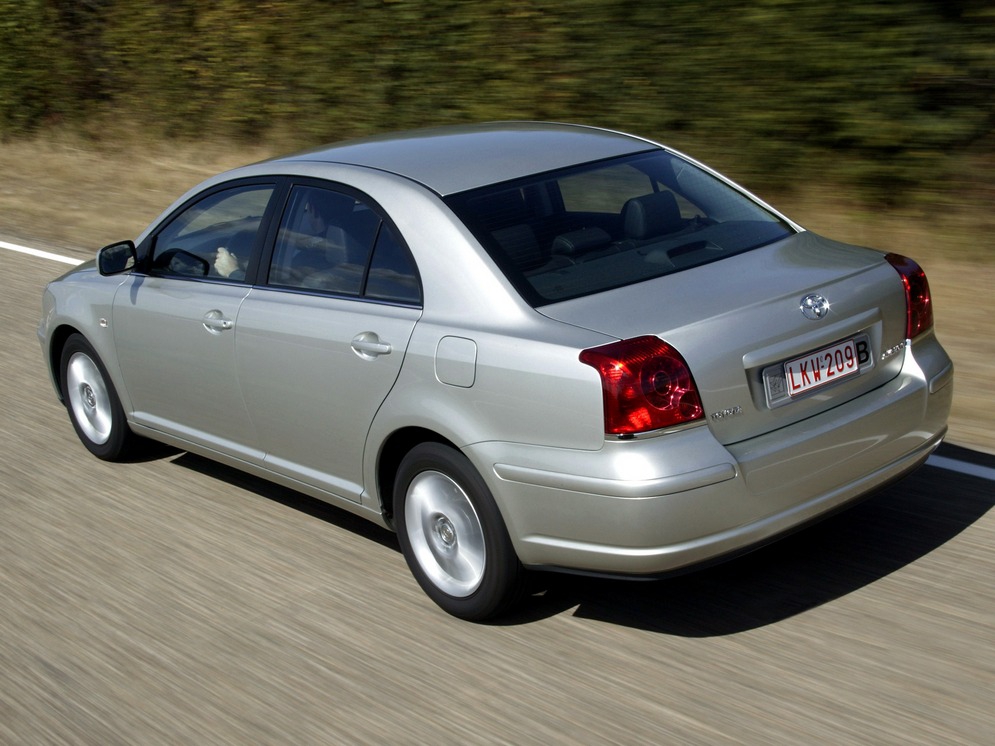 autowp.ru_toyota_avensis_sedan_2.jpg